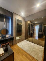 The Peak @ Cairnhill II (D9), Apartment #480419231